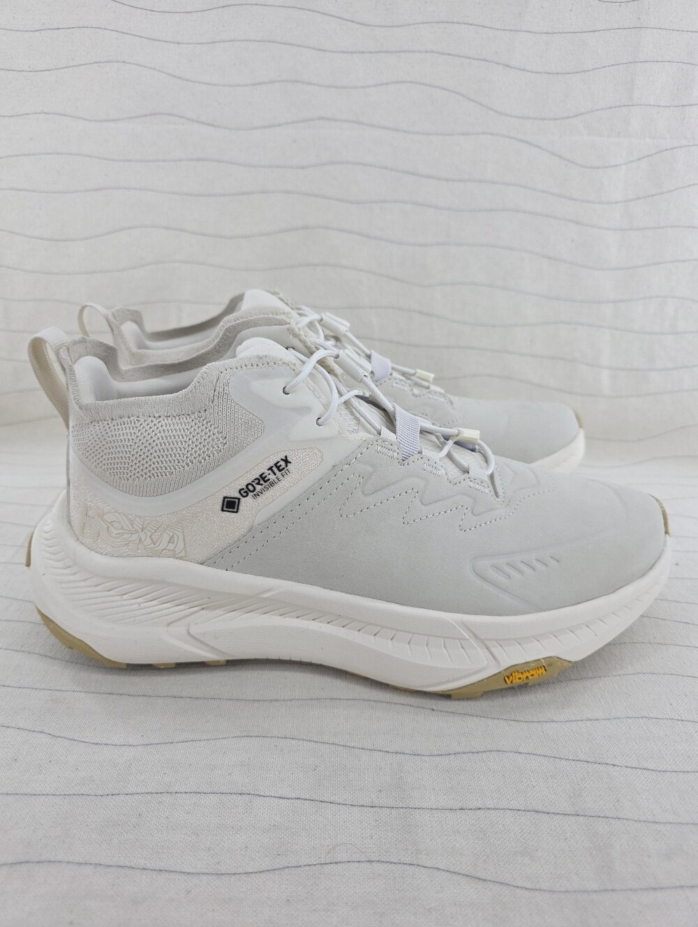 Hoka Womens Transport Chukka GTX Alabaster Beige Mid-Top Hiking Shoes Size 9.5B